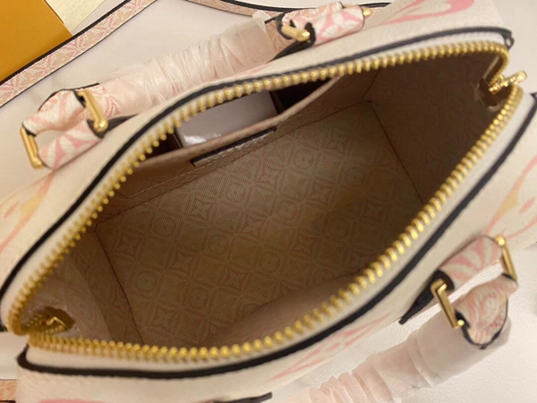 ルイヴィトンバッグ着用イメージ